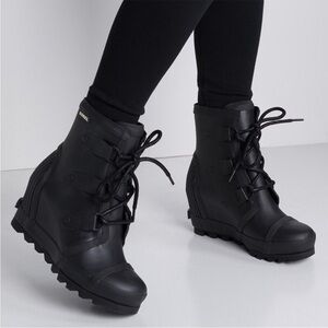 Free People x Sorel Joan Wedge Rubber Rain Boot Black Sz 7.5 Waterproof Granola